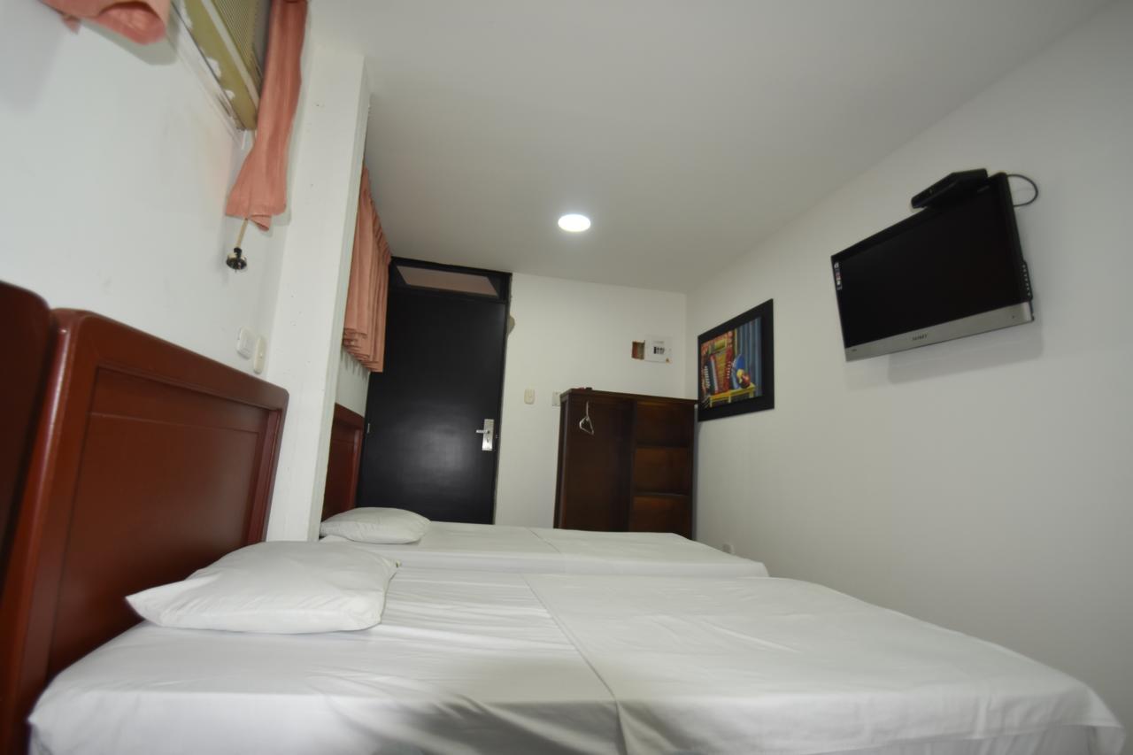Hotel Nuevo Tio Valledupar Buitenkant foto