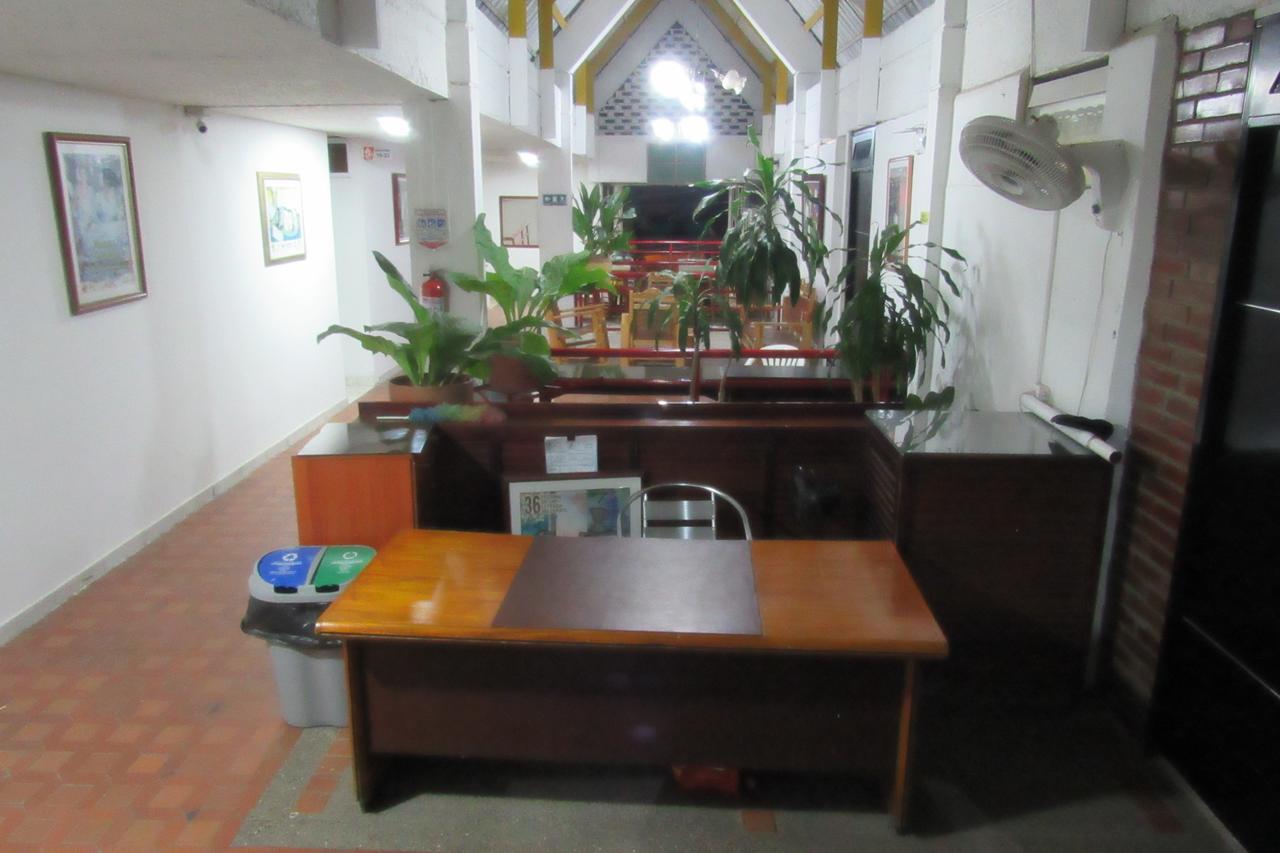 Hotel Nuevo Tio Valledupar Buitenkant foto