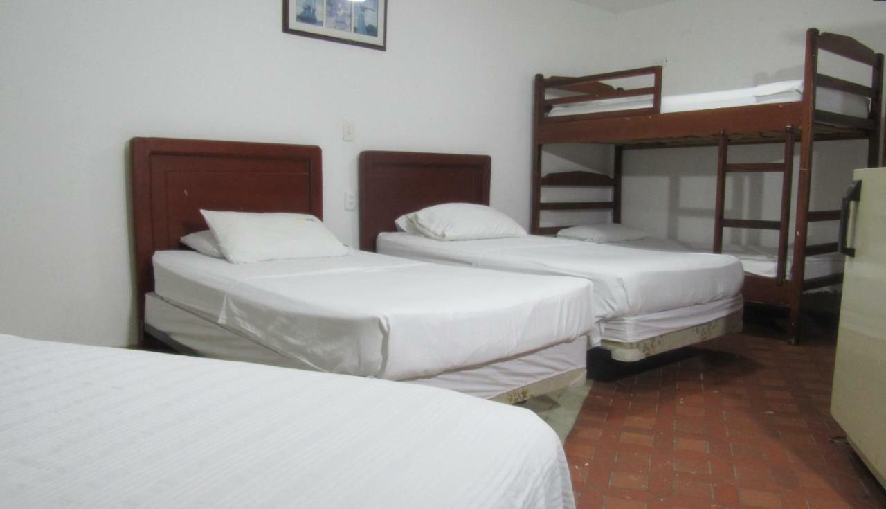 Hotel Nuevo Tio Valledupar Buitenkant foto